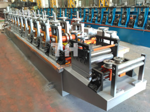 Racking box beam cold roll forming machine