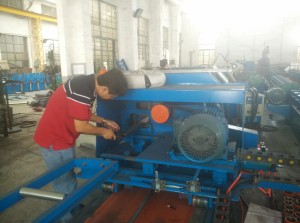 racking forming machine