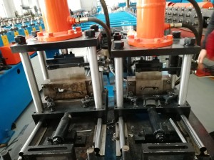 metal shutter door roll forming machine