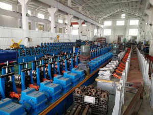 roll forming machine 