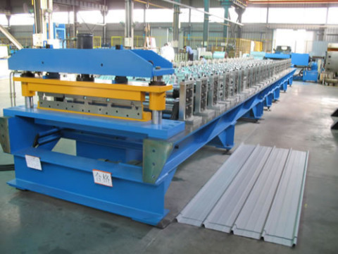 roof panel roll forming machine