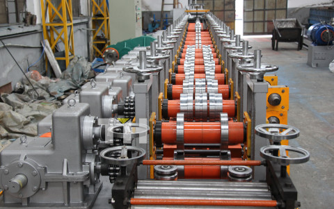 rack roll forming machine