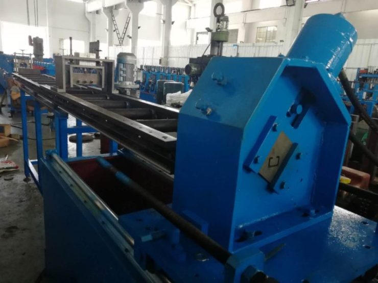 Rack C bracing roll forming machine