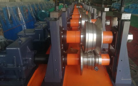 rack bracket beam forming machine