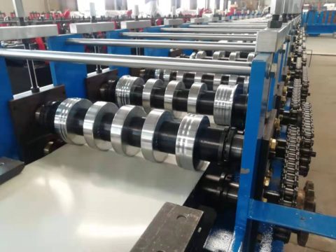 rain gutter roll forming machine